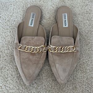 Steve Madden Taupe Suede Mules with Gold Chain